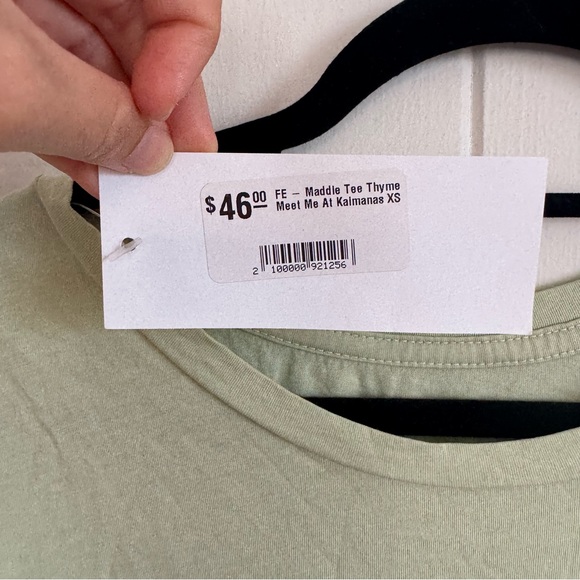 Fighting Eel Meet Me Kaimanas Maddie Thyme Tee XS BNWT - Picture 3 of 4